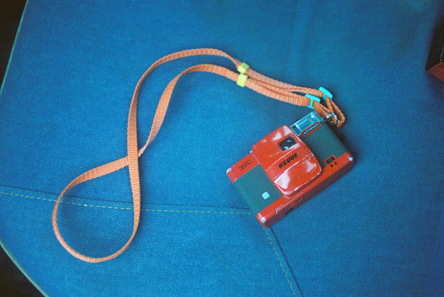 Dubblefilm orange tepito camera strap